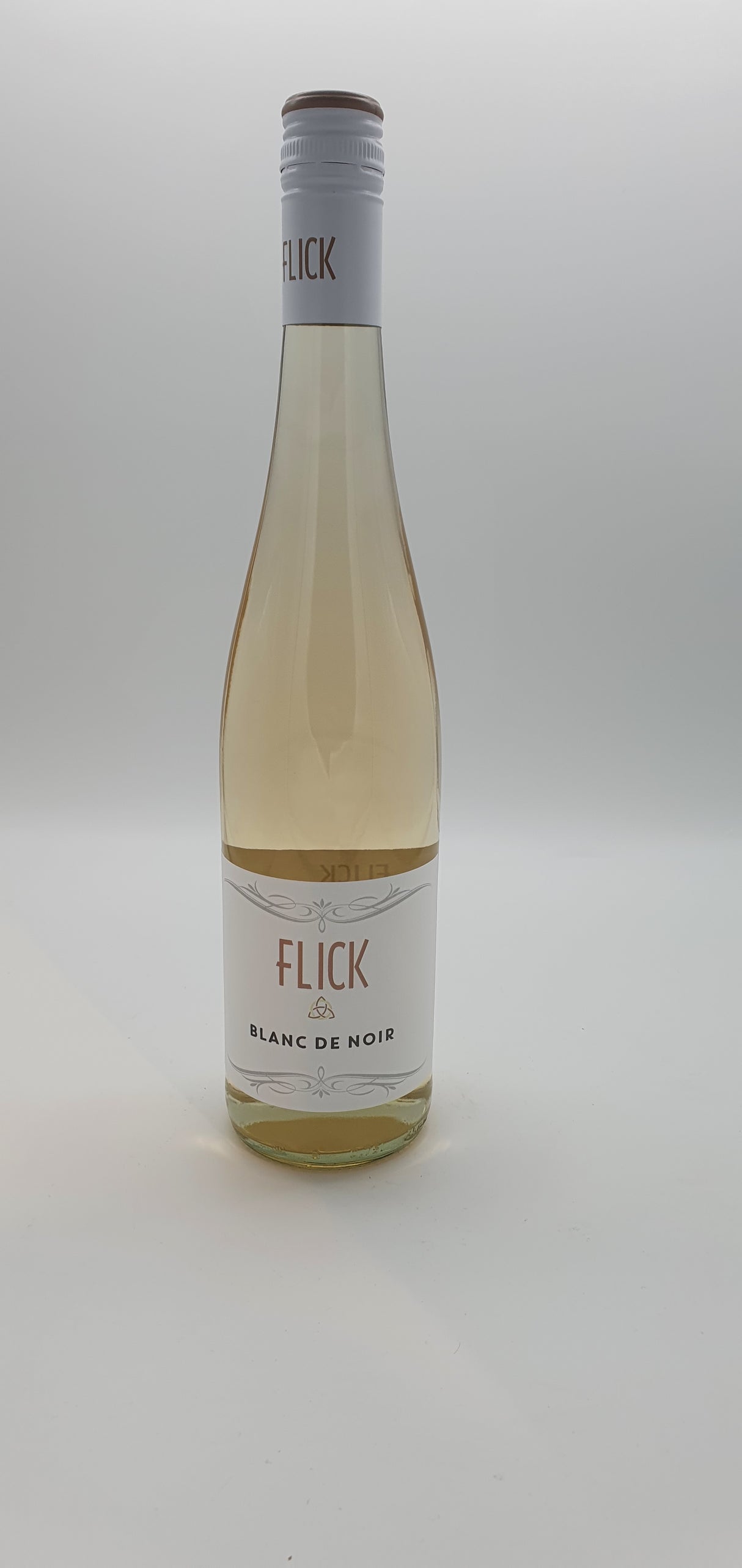 2024 Blanc de Noir Pinot Noir QbA Flick